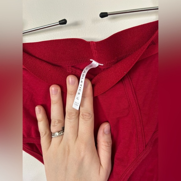 NWOT Fabletics 24/7 High Waisted Brief Red XL - Picture 7 of 8